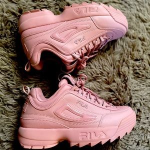 FILA Women’s Disruptor Running Shoe Pink (Fits 8)